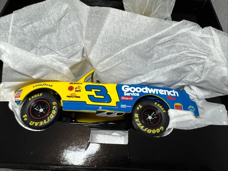 Dale Earnhardt Sr Acción Diecast Pedal Car & Trailer GOODWRENCH Wrangler RCCA Foto 4 de 4