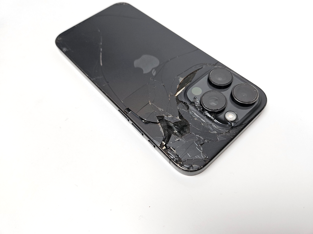Apple iPhone 15 Pro Max - 256GB - Black Titanium (PARTS ONLY