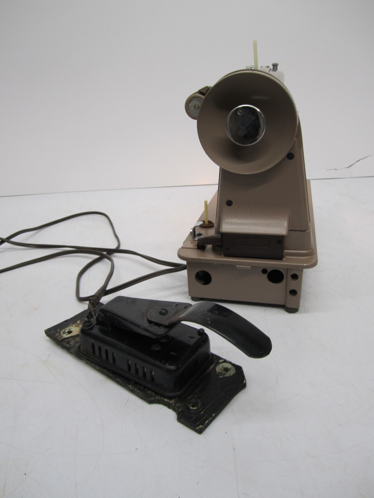 Vtg Singer StyleMate 329K Sewing Machine & Pedals Accessories Manual