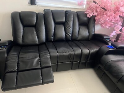 Electric lounge couch with USB port