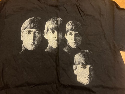 Camiseta negra The BEATLES TALLA MEDIANA 38-40 Paul John George Ringo - Imagen 2 de 4