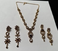 Brown Rhinestone Gold Tone Matching Set 2 Pierced Dangle Earrings  Necklace