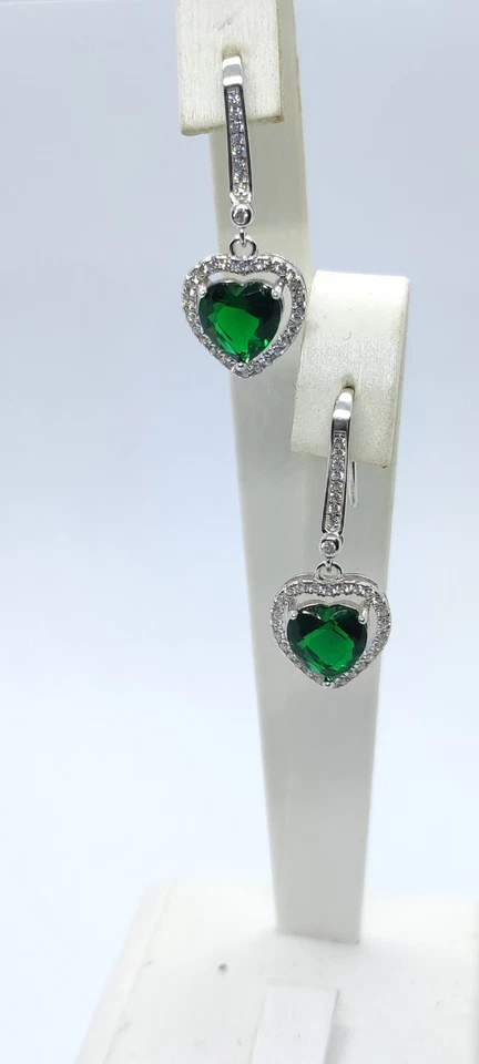 Orecchini Donna in Argento 925 zirconi bianchi  pendenti cuore. orecchini kate - Immagine 2 di 4