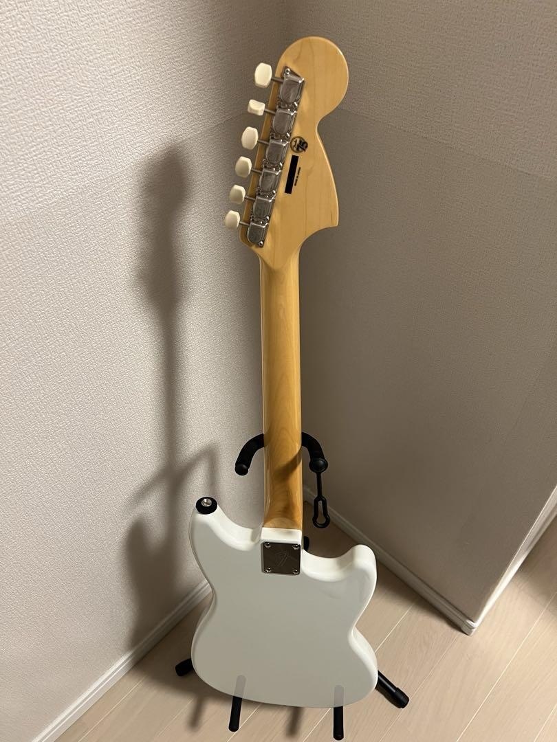 Fender Mustang Lefty Limited To 15 Bottles Worldwide | eBay