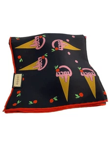 Echarpe femme GUCCI 3G001 soie noire motif total 732839 occasion