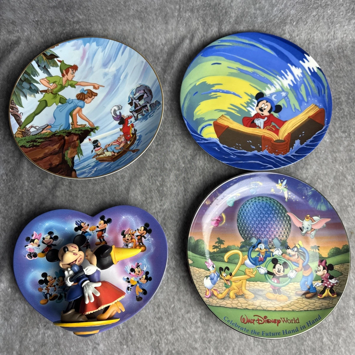 Disney FANTASIA プレート　2枚セット Disney FANTASIA プレート 2枚セット Disney FANTASIA プレート 2枚