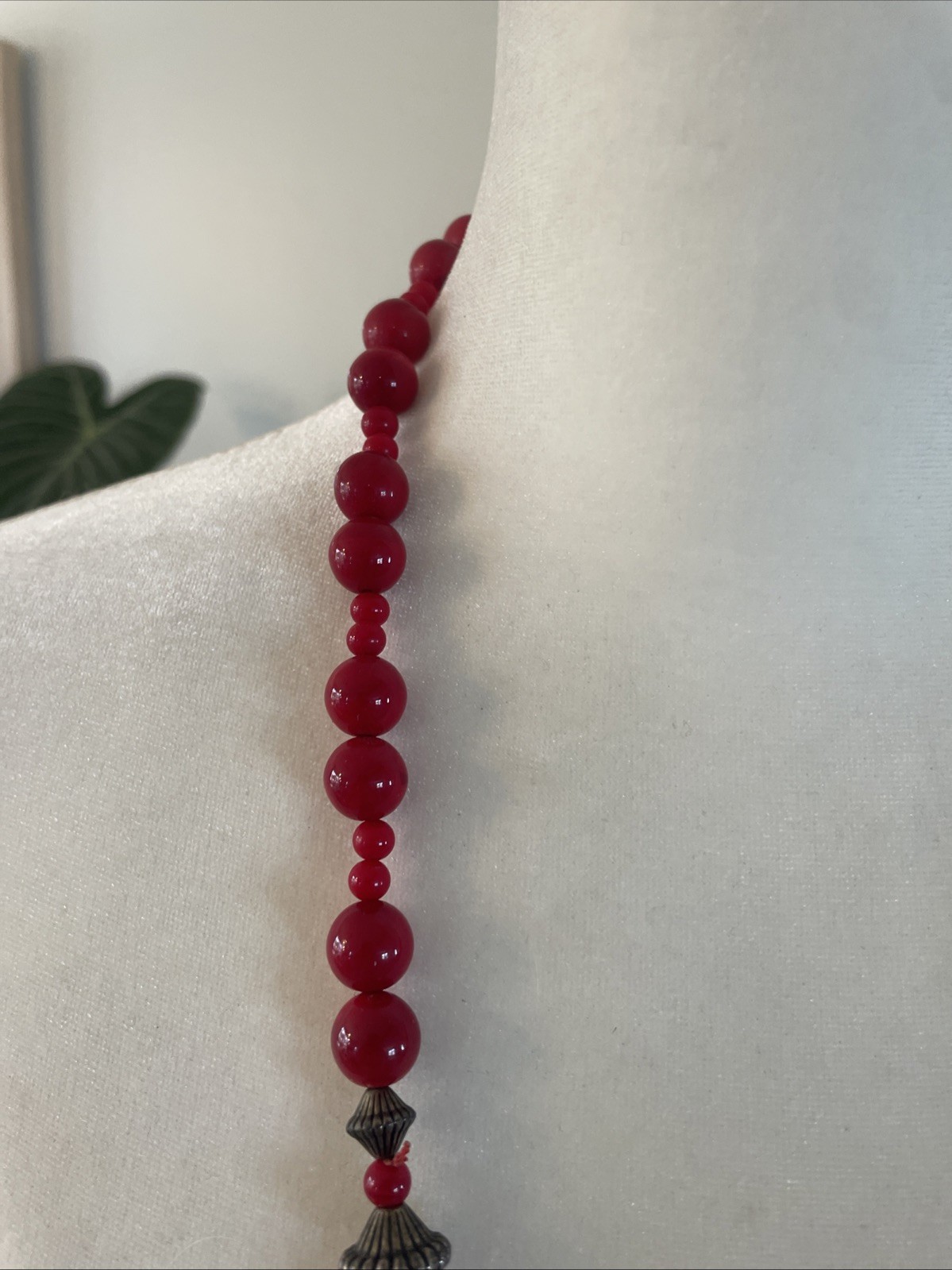 VTG Red Multi-Strand Beaded Statement Necklace Y2… - image 5