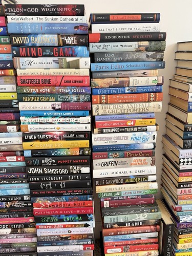 Random book lot 12-LBS HC/PB Action, Fantasy, Romance, Thriller, General Fiction - Picture 6 of 18
