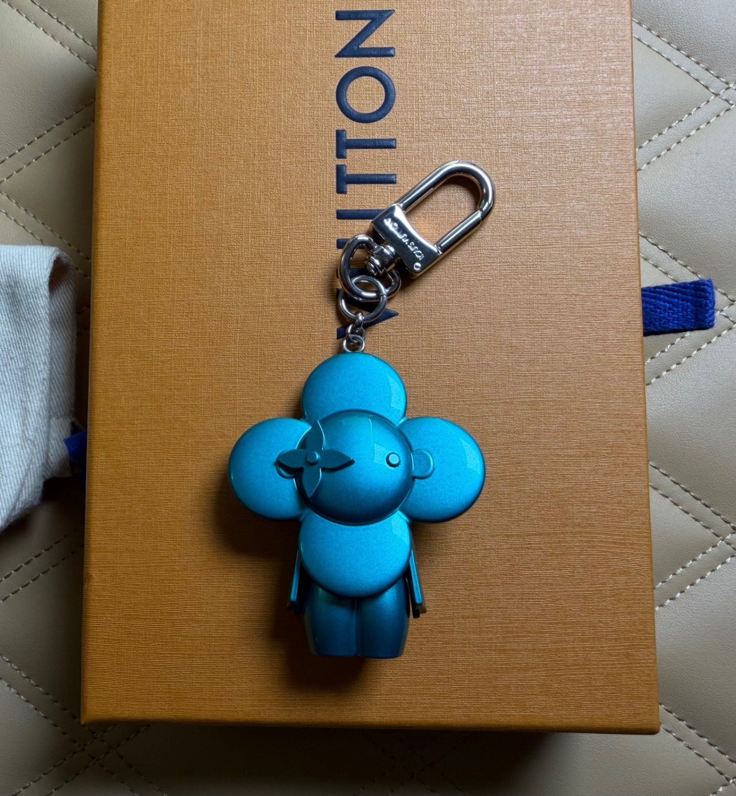 Louis Vuitton Turquoise Vivienne Key Charm Limited Collectible M00484 DI1211