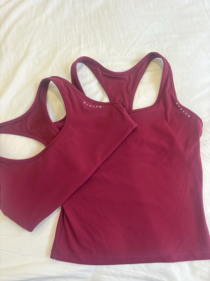 EVDNCE Cloud Compression Set Sports Bra + Tank Top (Size S)