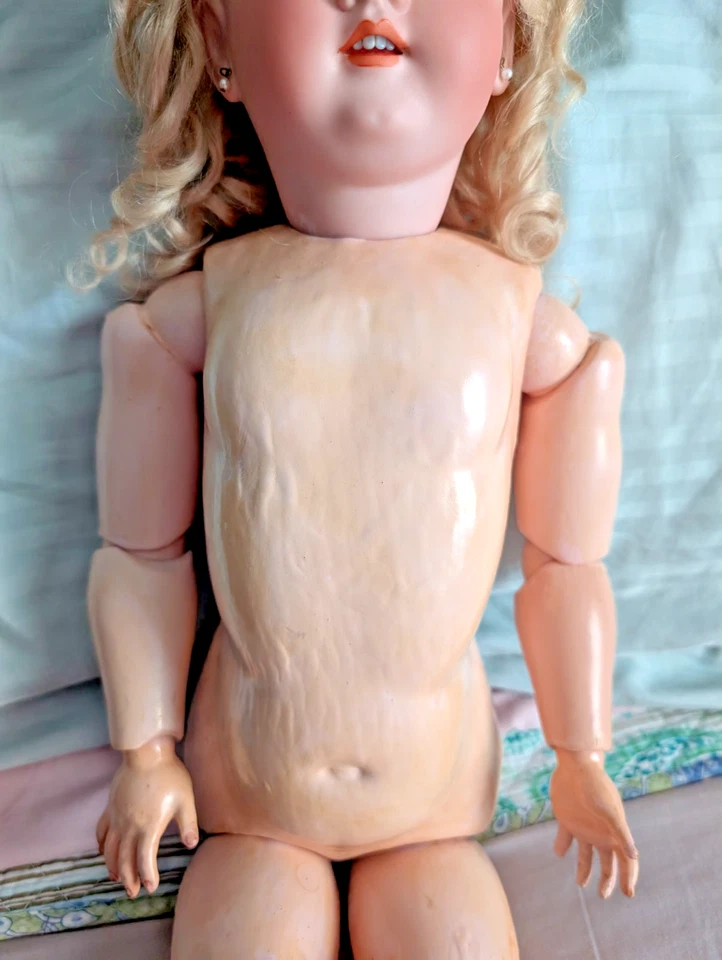 Muñeca alemana antigua C. 1900 con cabeza de porcelana. Certificado de tasación 29". Foto 4 de 4