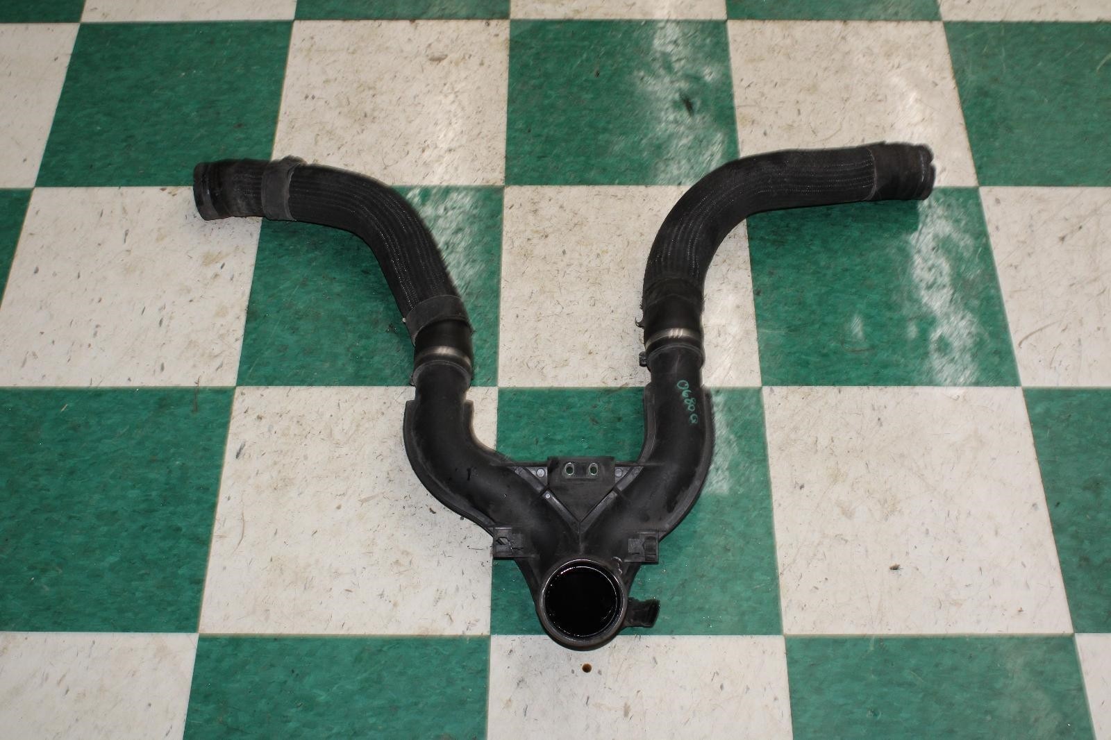 14-17 Ghibli 3.0L Turbo Engine Air Tube Resonator Intake Y-pipe Duct Factory OEM