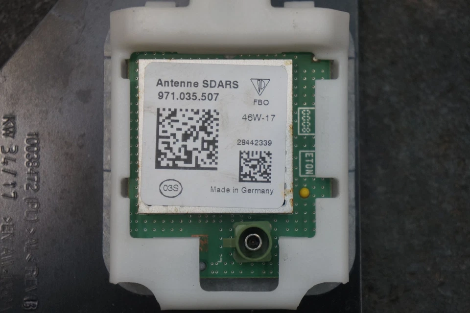 Satellite Antenna SDARS Aerial Module 971035507 OEM Porsche Panamera 971 2018 - Image 3 of 3