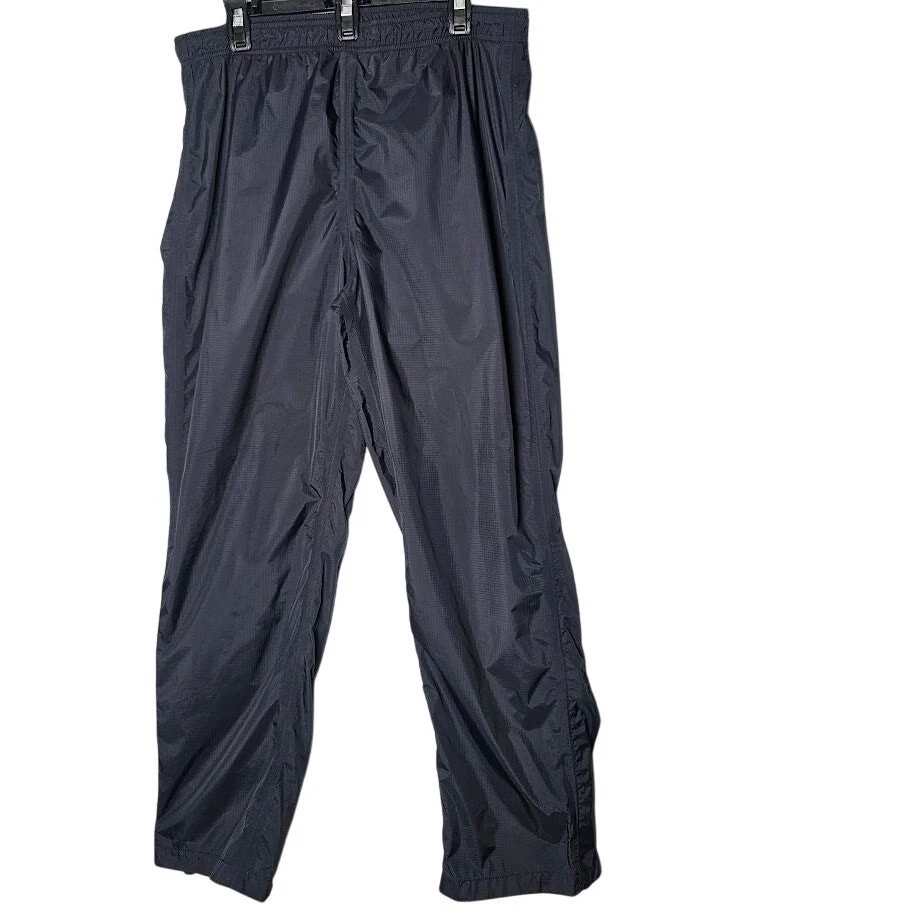L.L. Bean Men’s Large Reg Black Nylon Rain Pants Waterproof Windbreaker Hiking
Opens in a new window