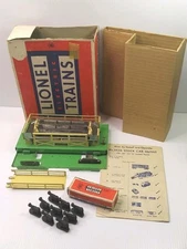 Lionel Postwar No.3656  Platform & Cattle