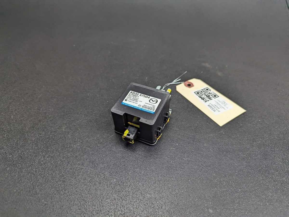 Keyless Entry Receiver 2016 Mazda 3 KD33-67-5D4 2014 2015 2017