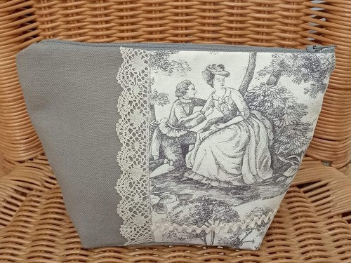 Trousse Pochette «MONOGRAMMES» En Dentelle Vintage Grise - Fait Main, Doublure Coton, Neuf