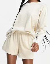 VERA MODA Velour Nightwear Pyjama set in Cream Size M - Free Shipping RRP $80.00