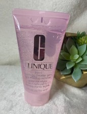 Clinique 2-in-1 Cleansing Micellar Gel  Light Makeup Remover 150ml/5oz