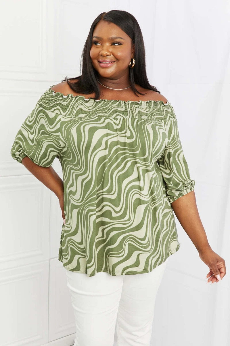 Off the online shoulder scrunch top