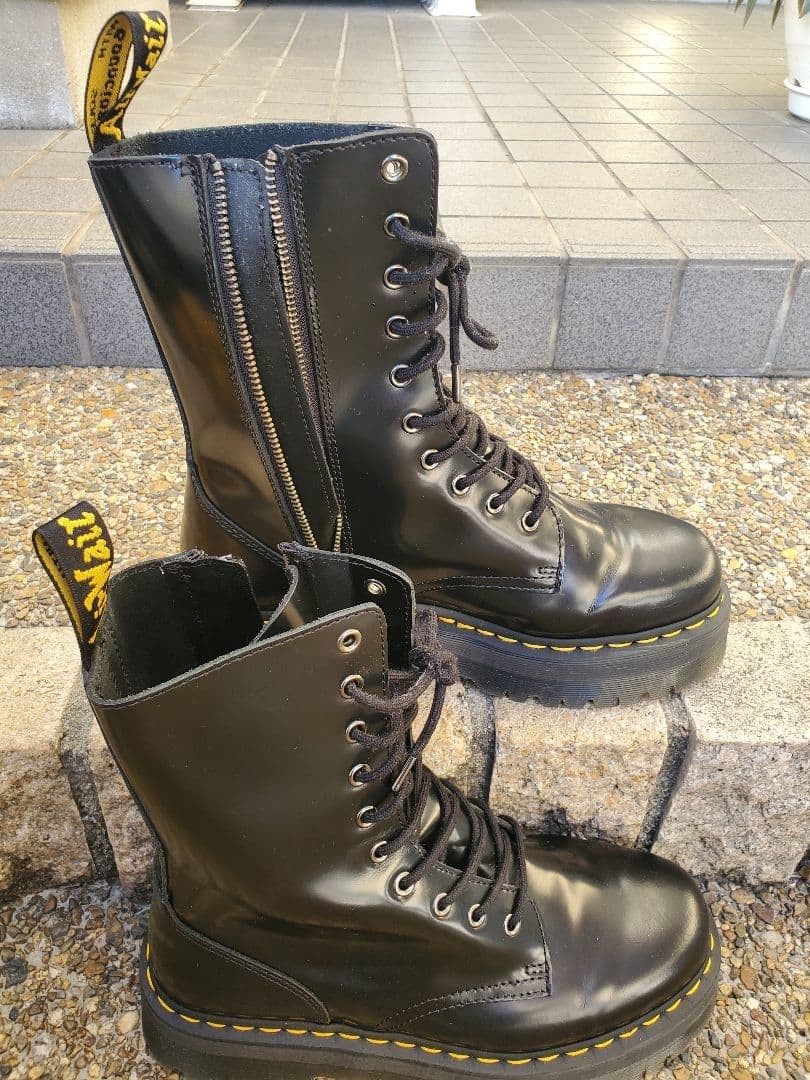 Dr. Martens JADON HI 10-Hole Leather Bootsmen's, , Secure Side Zipper image 2