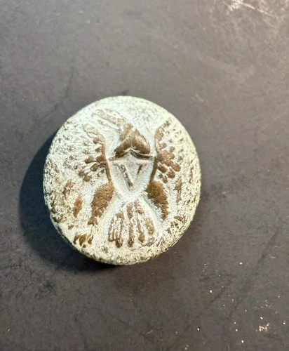 Confederate Eagle’v’ Coat Button Wlshank Early VA Dig Virginia-Civil War