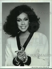 1986 Press Photo Televsion Actress Diahann Carroll - mjx65448