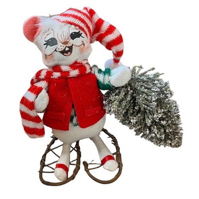 Annalee 6'' Mouse Fetching Christmas Tree with Snowshoes 772406 2006 Smiling