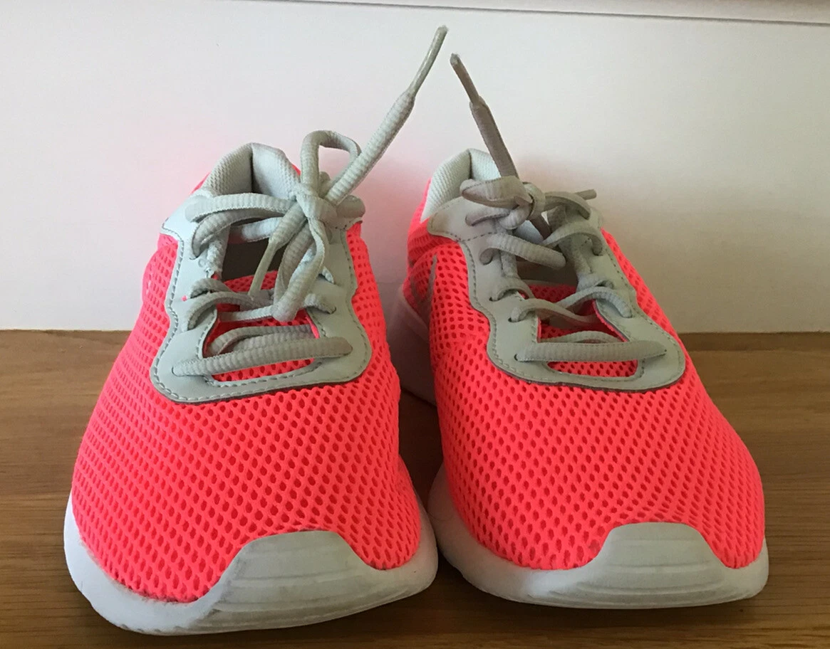 Nike Sneakers Tanjun Women s GS Size 6 Running Walking Shoes Pink 904271 600
