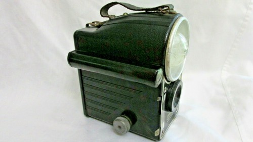 VINTAGE 1940s SPARTUS PRESS FLASH CAMERA w ERA BULB - Picture 2 of 4
