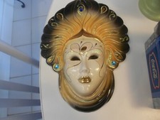 mardi gras hanging mask ceramic10 1/4" x 7 1/2" x 1 3/4" vg  condition