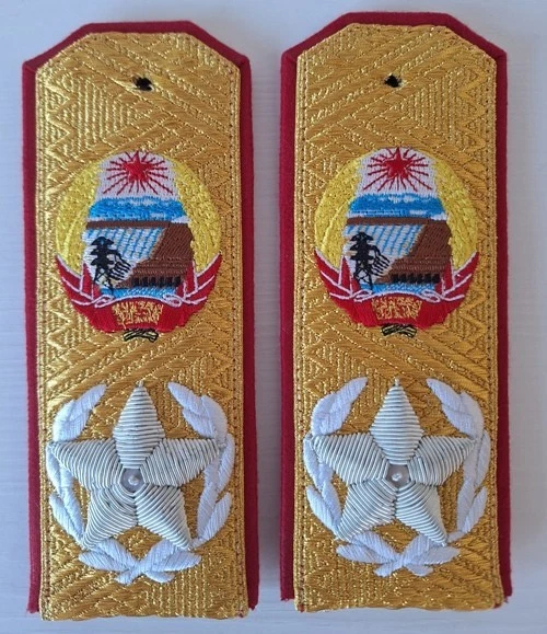 再现当代军用物品| eBay