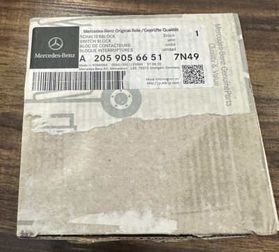 A2059056651 7N49 GENUINE Switch Block , Mercedes Benz. FAST SHIPPING.