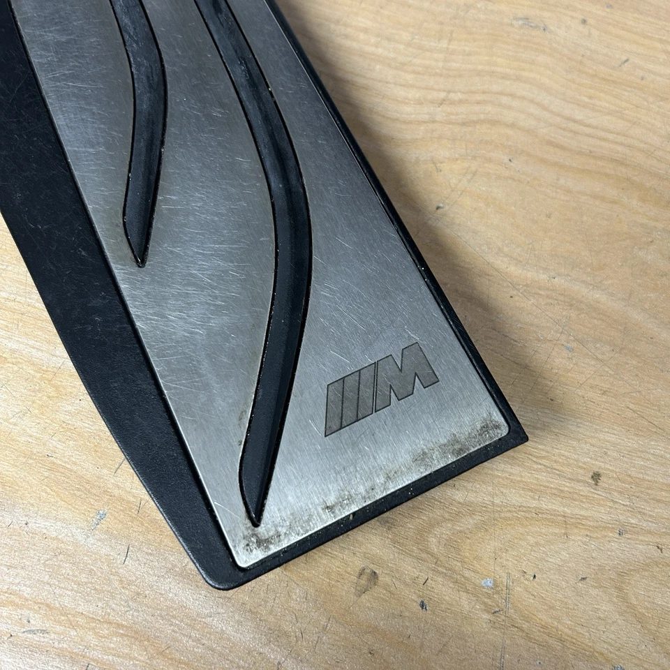 Pedal muerto de aluminio 14-18 BMW M235i 335i 435i M2 M3 M4 F22 F32 F80 F82 F87 OEM Foto 4 de 4