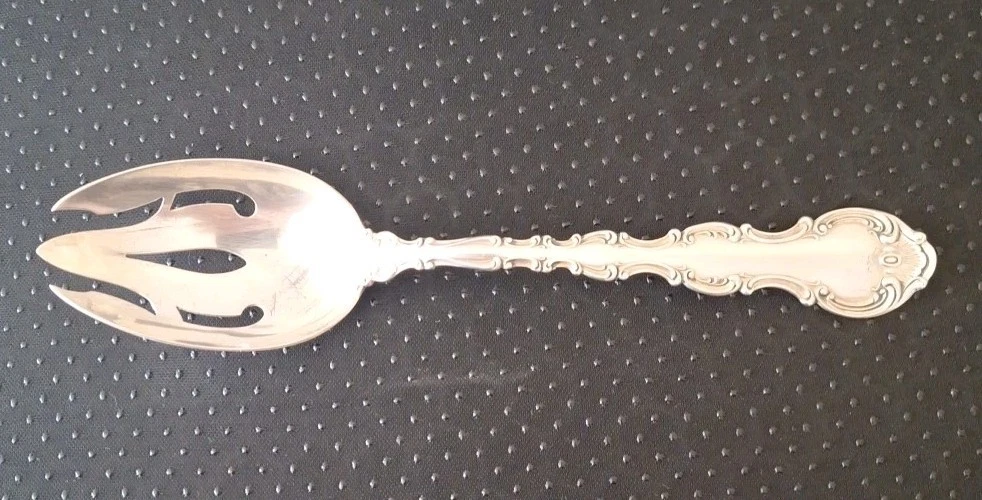 GORHAM STRASBOURG STERLING SILVER 8.5 INCH PIERCED SERVING SPOON 75+ grams