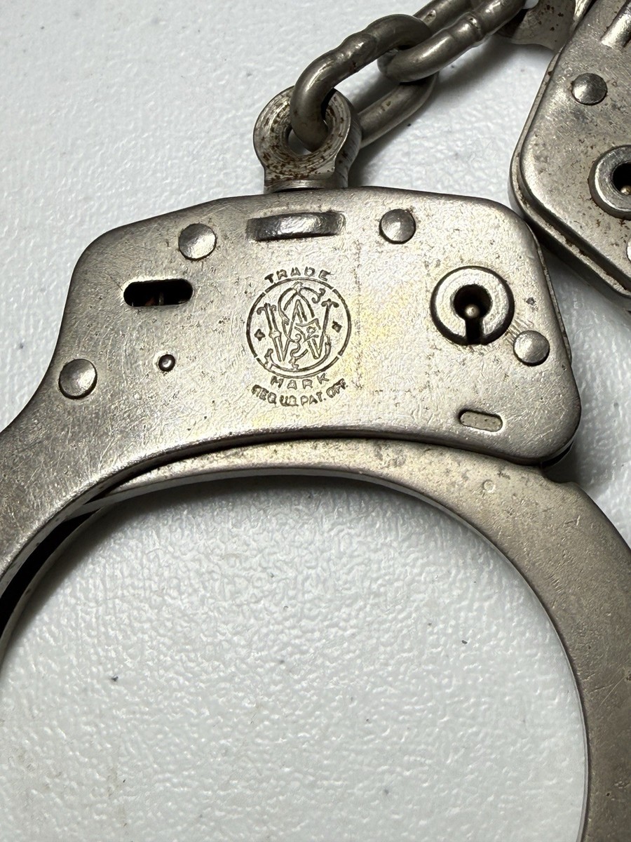 Vintage RARE Police Smith Wesson Handcuffs Springfield MA Tamper