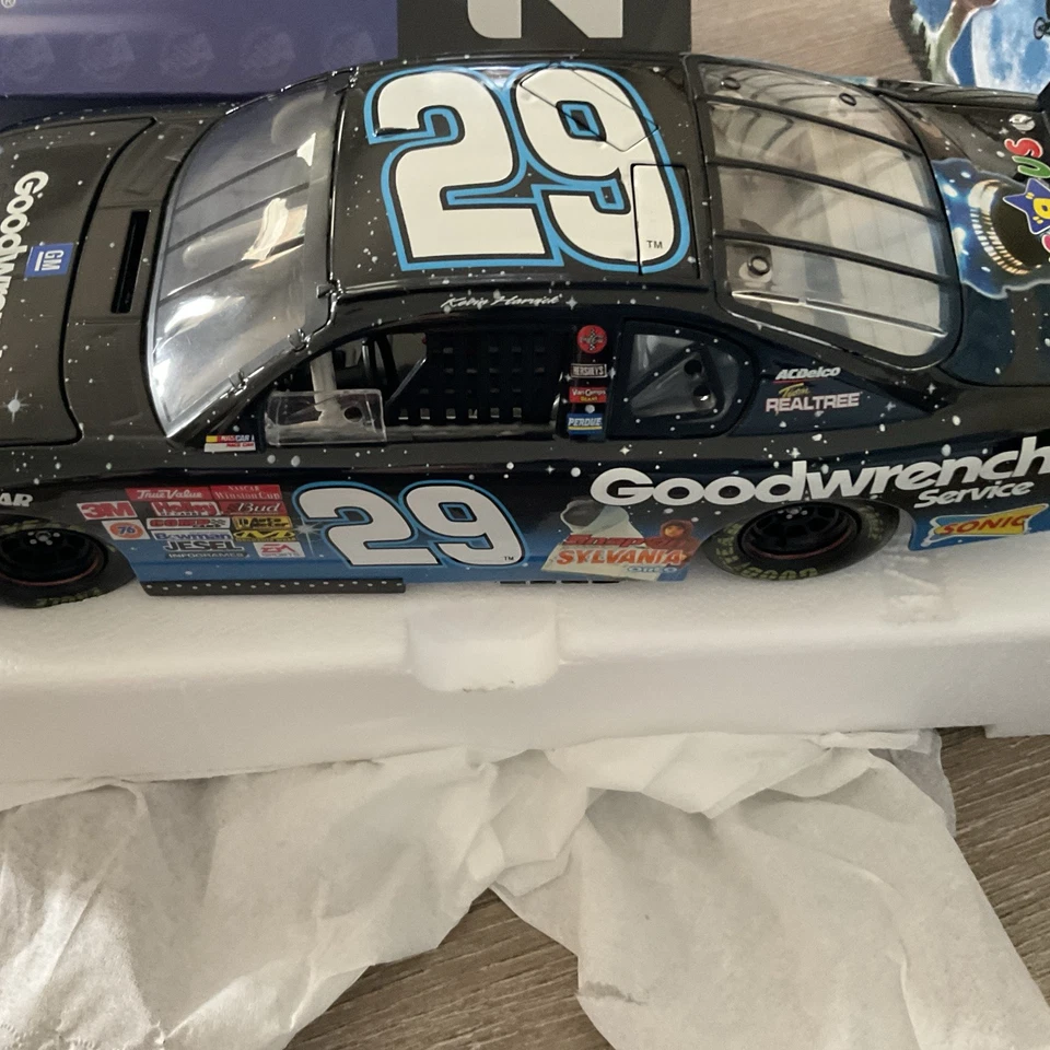 Kevin Harvick #29 GM Goodwrench E.T. 2002 Monte Carlo ACTION RACING 1/18 Diecast - Image 3 of 4