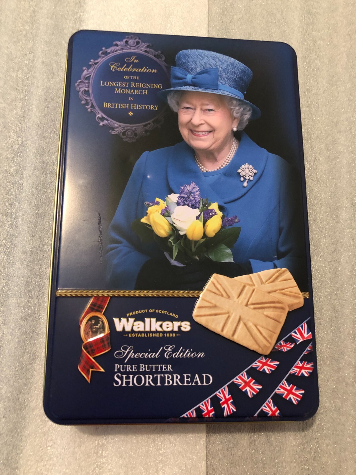 Walkers Queen Elizabeth Special Edition Shortbread Tin empty eBay