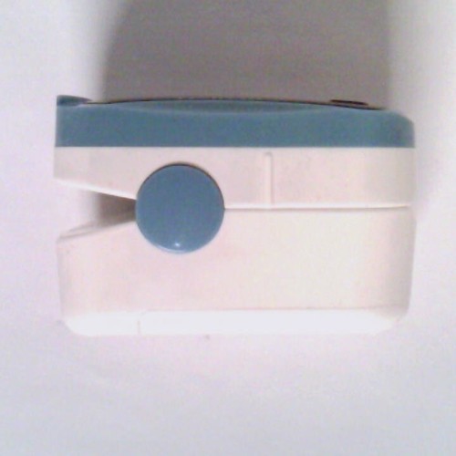 ✅ ReliOn~Dedo~Oxímetro de Pulso~y Estuche de Transporte AZUL~Modelo C29 - Imagen 2 de 6