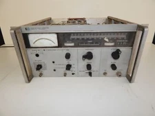 HEWLETT PACKARD HP 3205A FM SIGNAL GENERATOR  (JWP78)