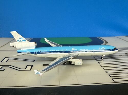 KLM McD Douglas MD-11 PH-KCH The World is Just a... 1:400 diecast Phoenix Models
