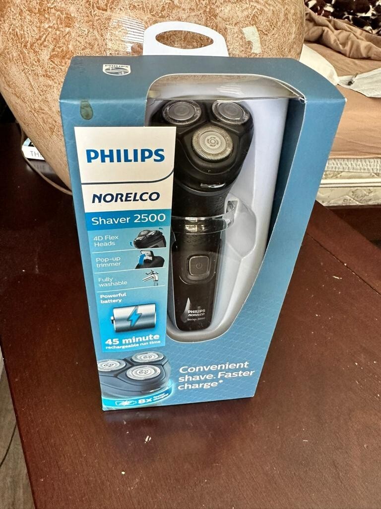 Philips Norelco Shaver 2500- Fully Washable ~NEW~ Free shipping&nbsp;