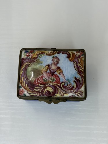 18th Century Enamel Snuff Box