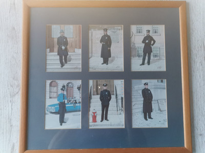 GERAHMTE AMERIKANISCHE POLIZEIOFFIZIER UNIFORMEN IM HOLZRAHMEN