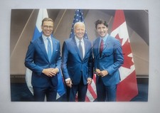 Joe Biden original signiert Autogrammkarte / Foto Präsident USA signed