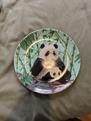 artmark Moma's here Collector Plate - make an offer