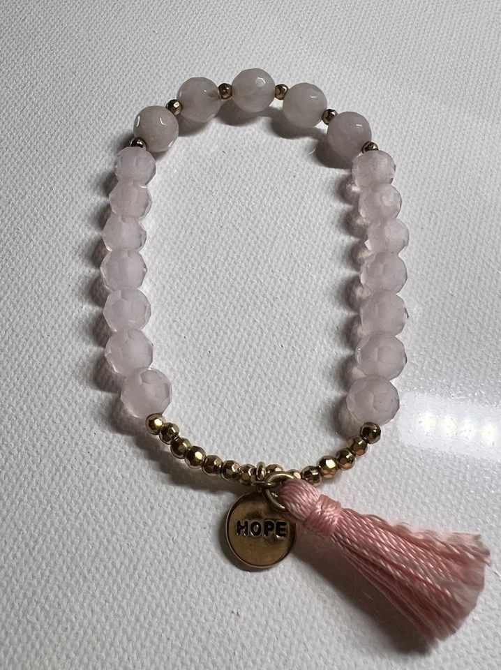 Avon Breast Cancer Awareness Pink Hope Beaded Stretch Bracelet - Image 3 of 4