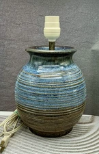 STUDIO ART POTTERY SALT GLAZED HAND TURNED BLUES & BROWNS TABLE LAMP 10 1/2"