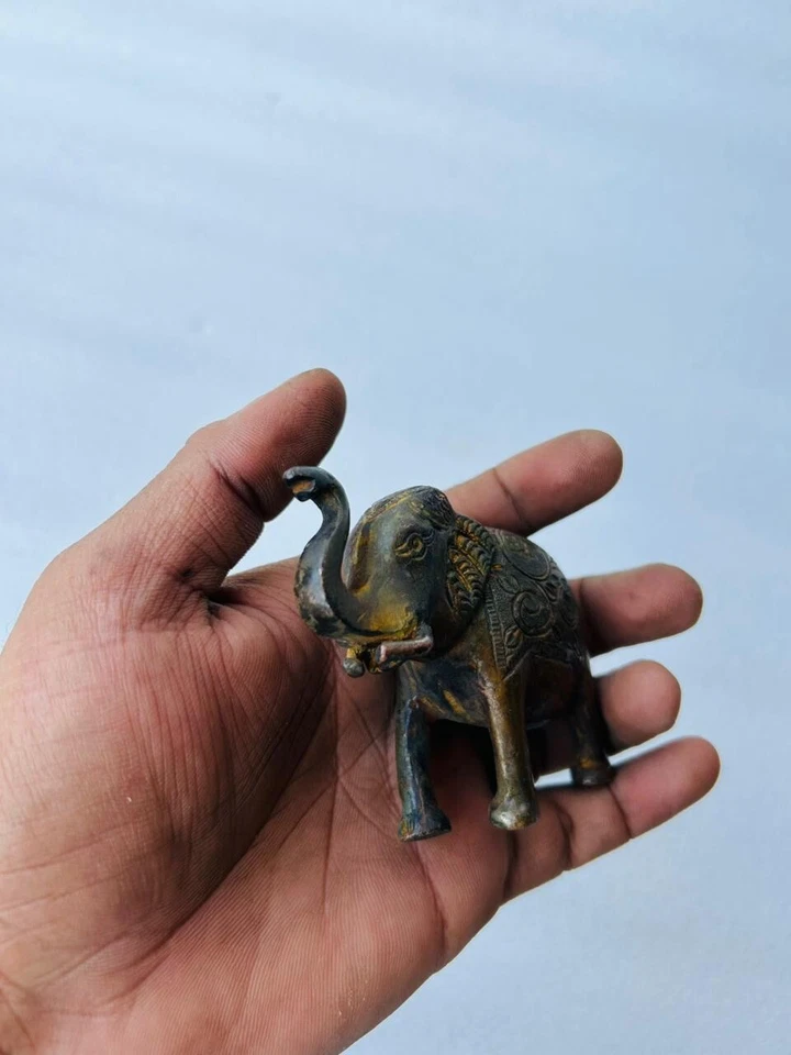 Antigua estatua de elefante de cobre rara antigua tallada a mano decoración de mesa escultura Foto 3 de 4