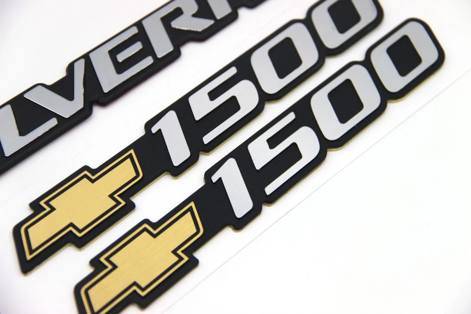 Placa de identificación con logotipo emblemas de puerta Chevy Silverado 1500 1999-2006 3 piezas 15114051 Foto 2 de 4